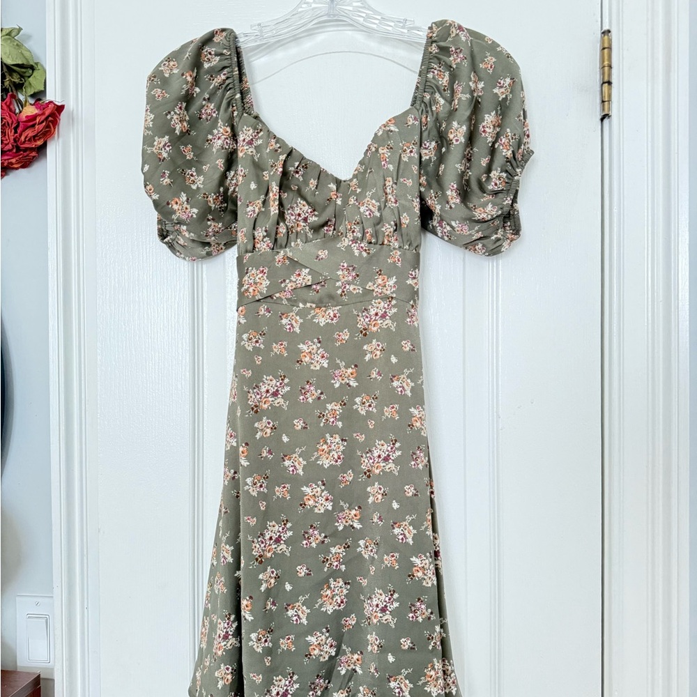 Floral Puff sleeve altar’d state dress